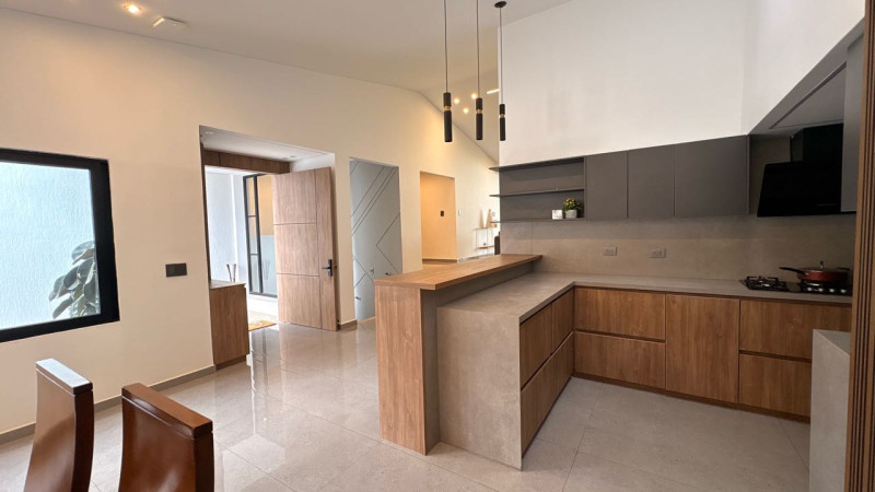 CASA en venta en Cali, Avenida Piedragrande casa 66, 1144 m²