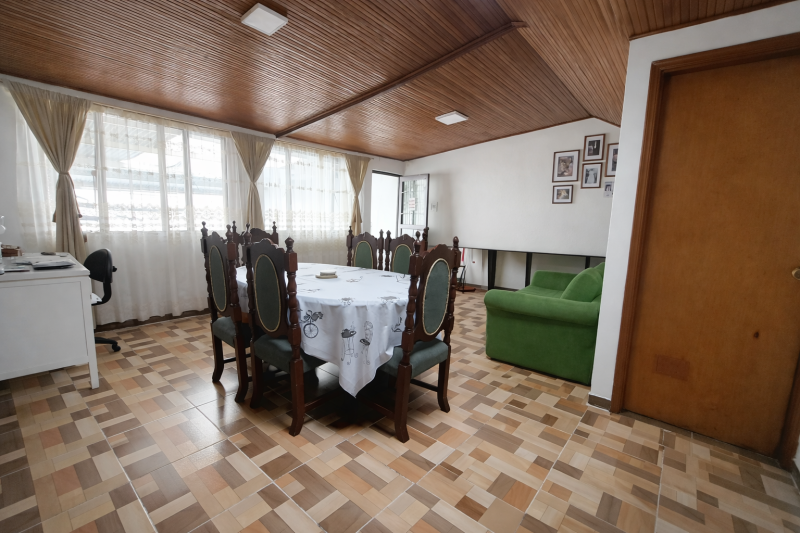 COMMERCIAL PROPERTY (HOUSE FOR COMMERCIAL USE) in Bogotá 3