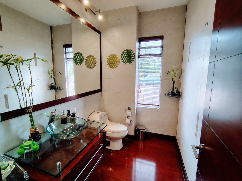 CASA en venta en Bogotá, Calle 238 # 77, 800 m²