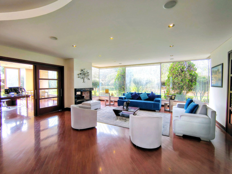 CASA en venta en Bogotá, Calle 238 # 77, 800 m²