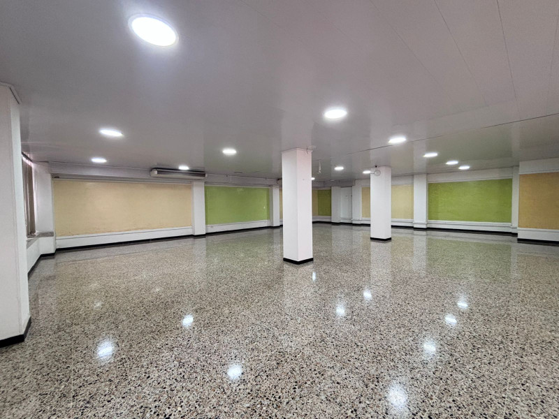 EDIFICIO en venta en Villavicencio, Cra 30 #35A-22, 3370 m²