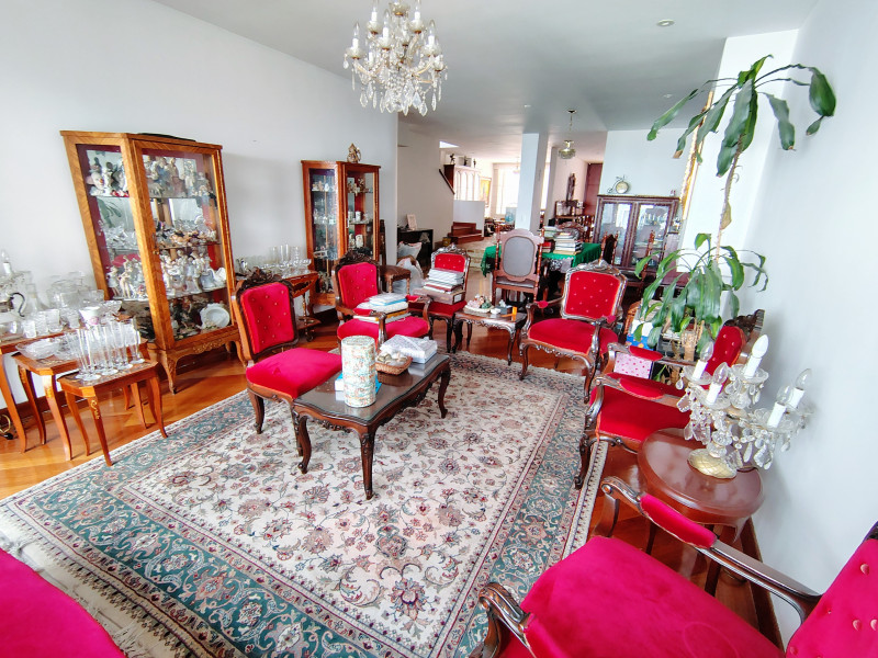 CASA en venta en Bogotá, Carrera 12 No. 109, 268 m²
