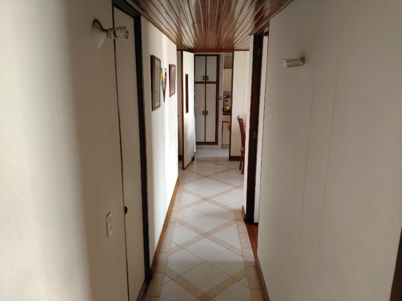 APARTAMENTO en venta en Bogotá, Dirección no disponible, 84 m²