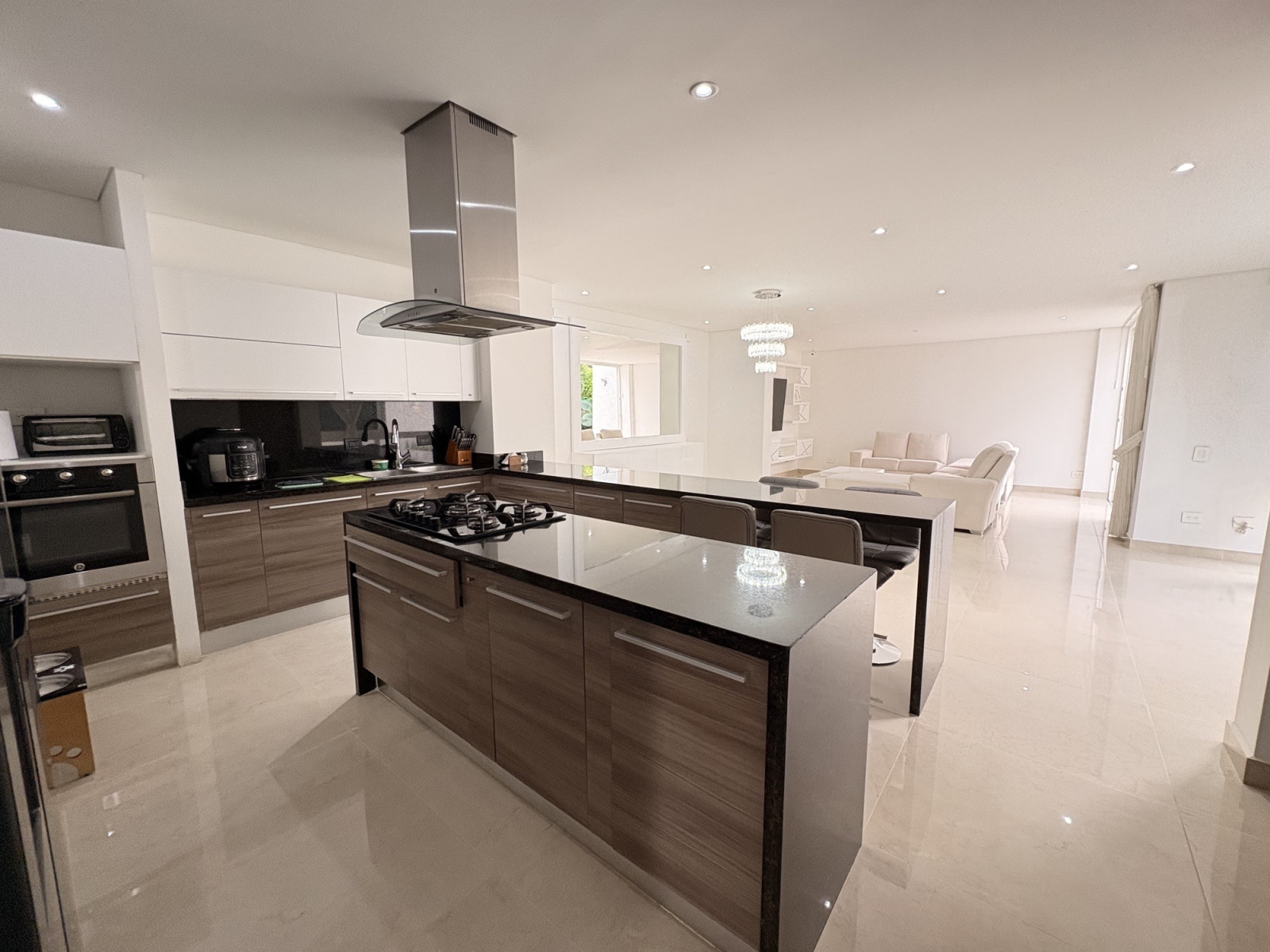 CASA en venta en Cali, carrera 117 9-195, 280 m²