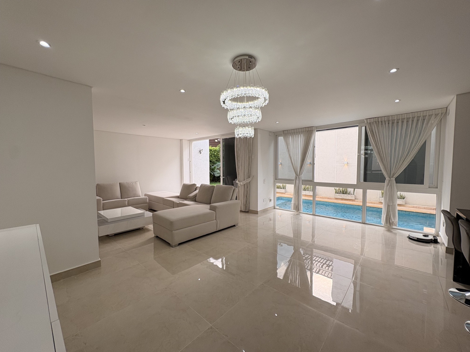 CASA en venta en Cali, carrera 117 9-195, 280 m²