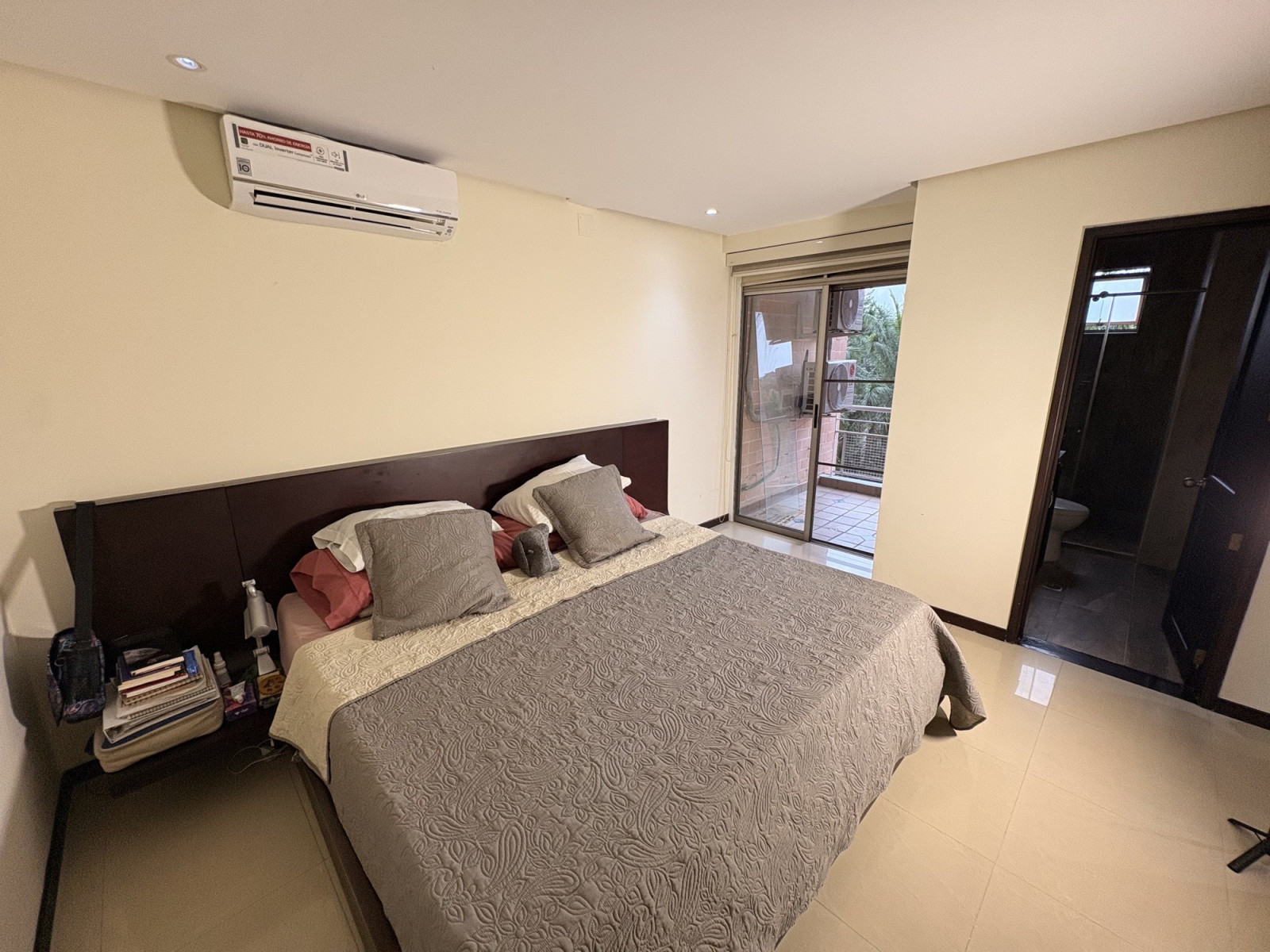 APARTAMENTO en venta en Cali, calle 13 108-100, 145 m²