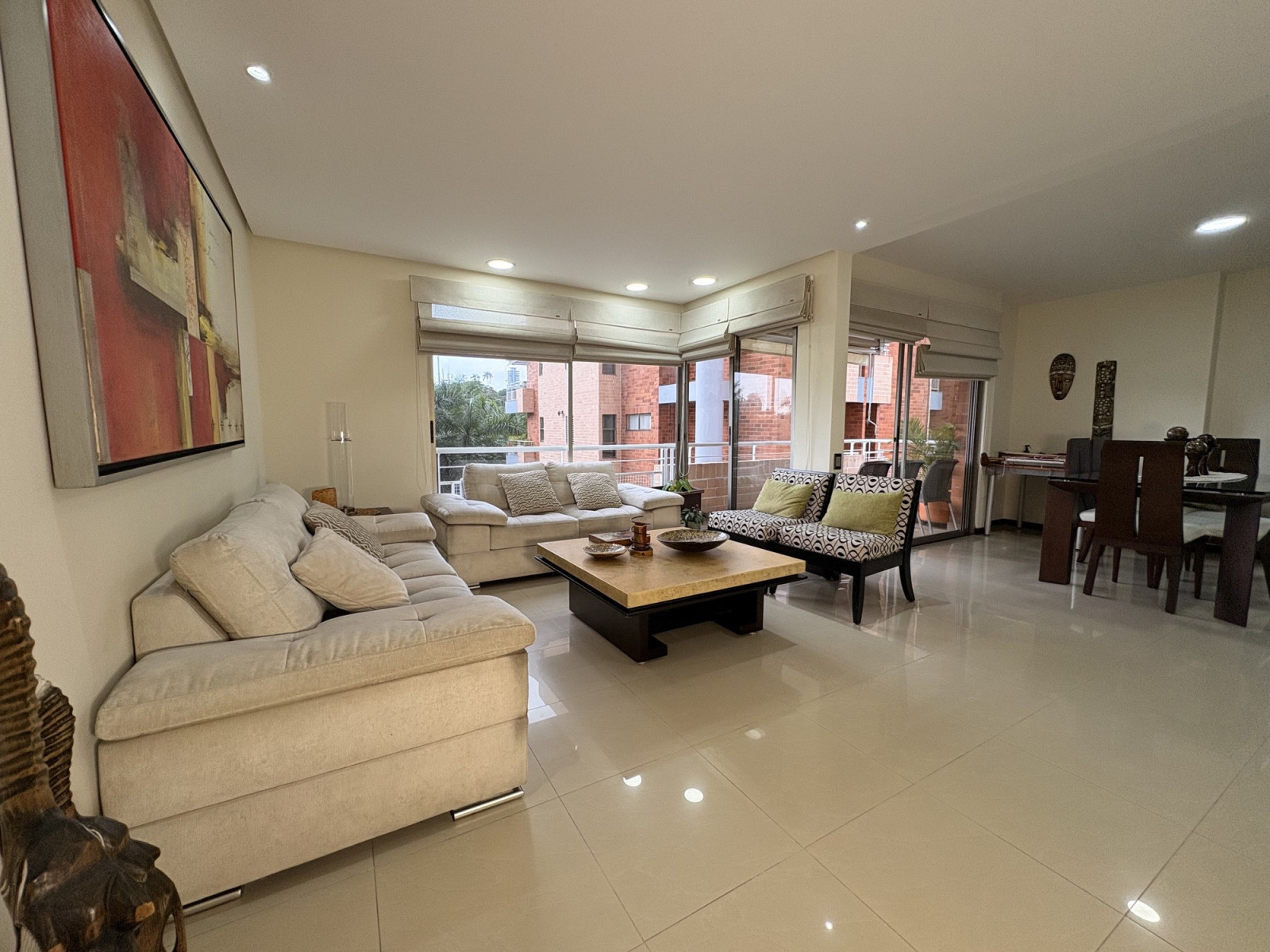 APARTAMENTO en venta en Cali, calle 13 108-100, 145 m²