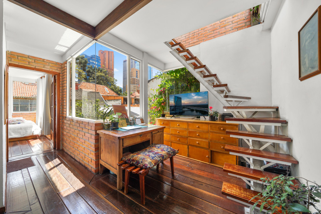 CASA en venta en Bogotá, Cra 16a 30 56, 823 m²