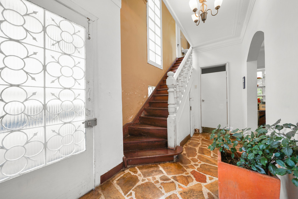 CASA en venta en Bogotá, Cra 16a 30 56, 823 m²