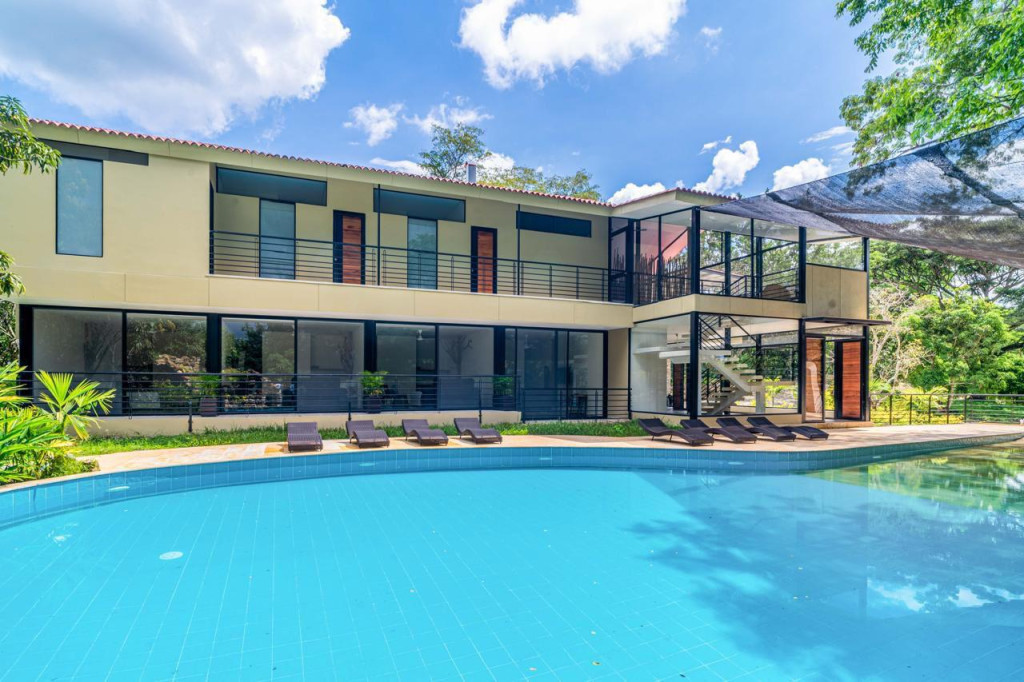 HOTEL en venta en Anapoima, KM 3.5 VIA LAS MERCEDES, 1793 m²