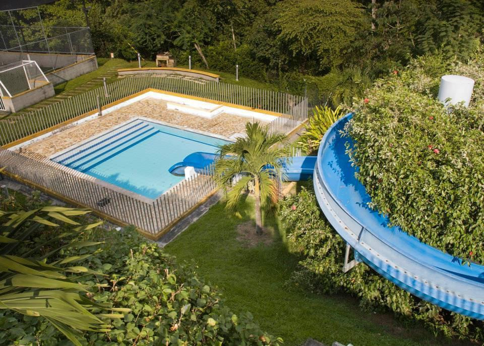 CASALOTE en venta en San Jerónimo, Cl 22A Nro 12A - 184, 135 m²
