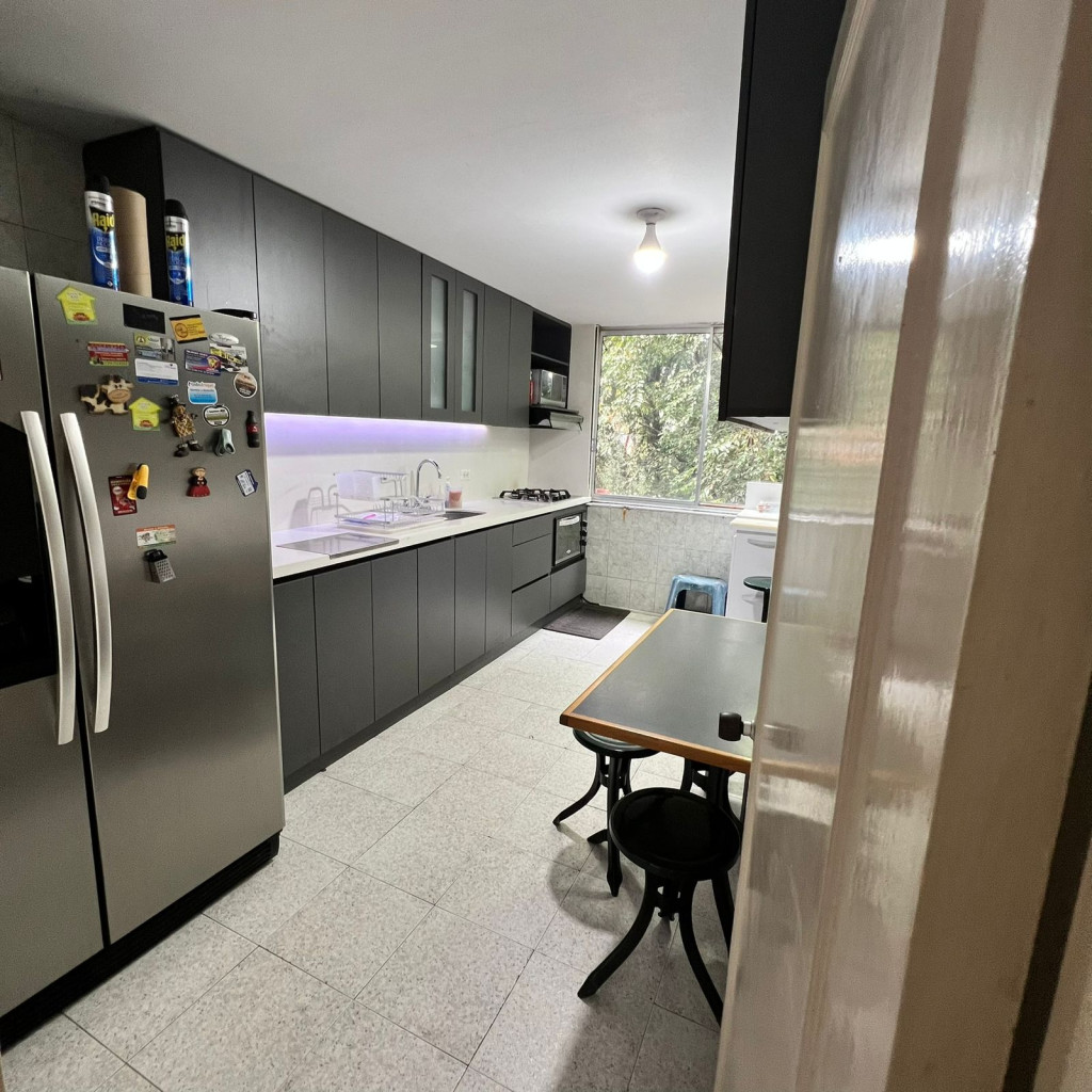 APARTAMENTO en venta en Medellín, calle 10 A 96, 143 m²
