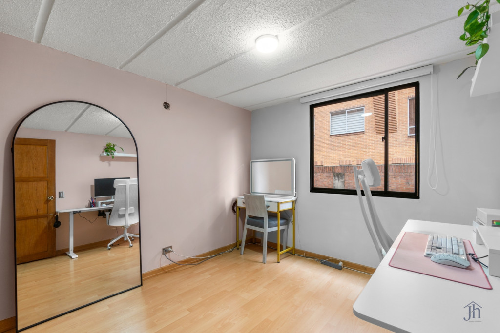 APARTAMENTO en venta en Bogotá, Dirección no disponible, 65 m²