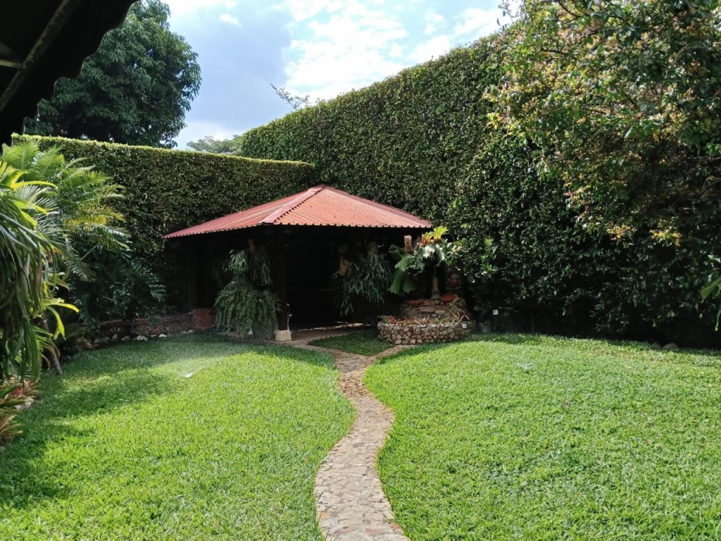 CASA CONDOMINIO en Cali