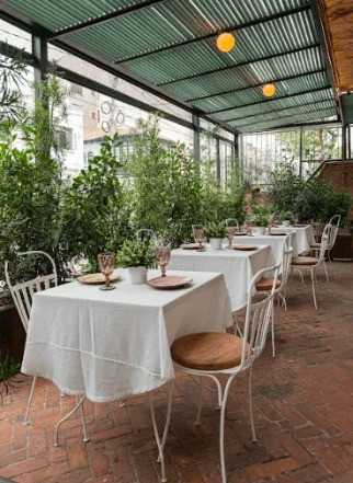 APARTAMENTO en alquiler en Bogotá, Carrera 10 A Número 67-52, 232 m²