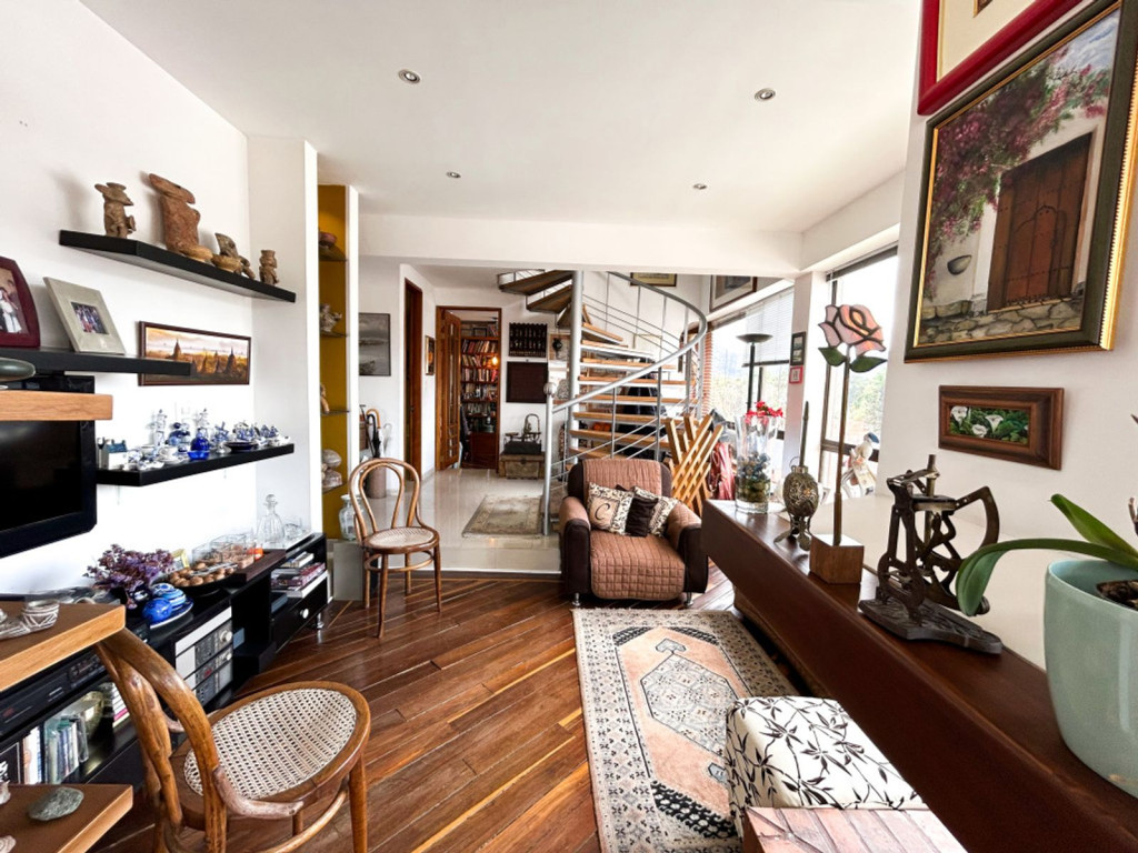 APARTAMENTO en venta en Bogotá, Carrera 16 Calle 134, 206 m²