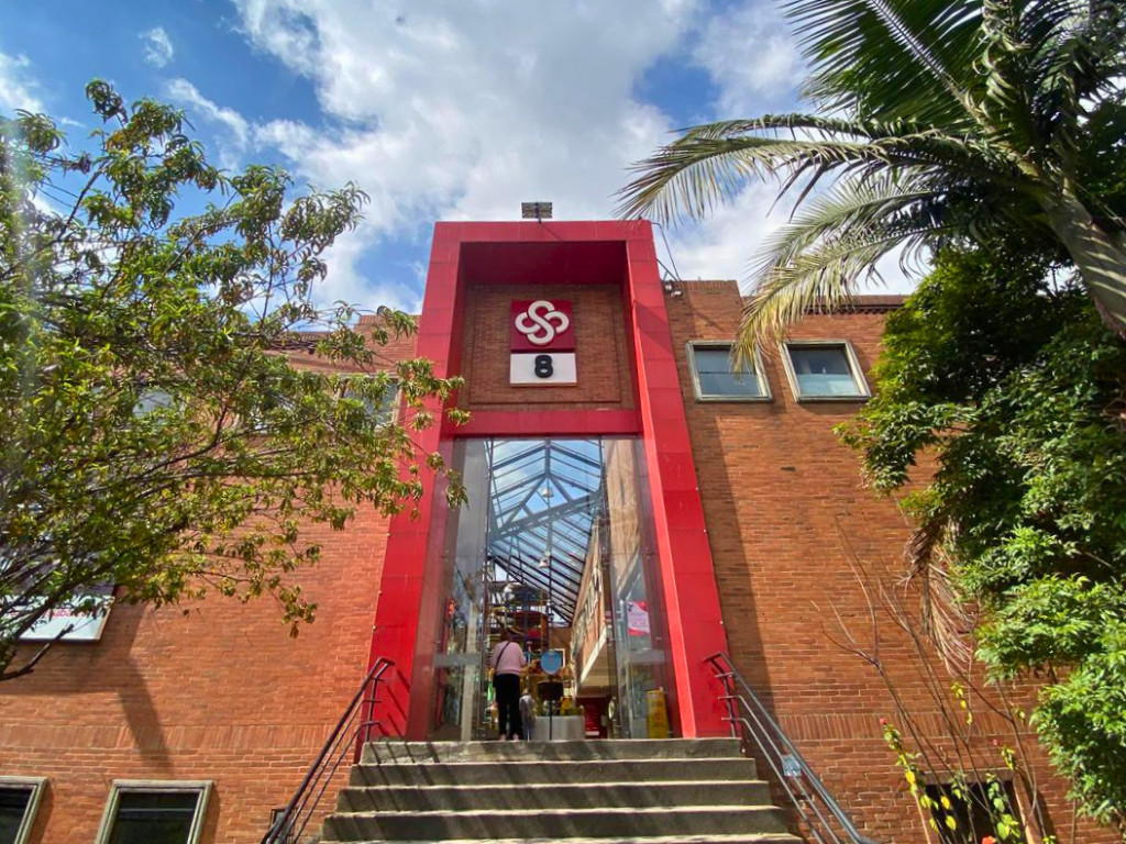 LOCAL en venta en Bogotá, Calle 140 # 91-19, 77 m²