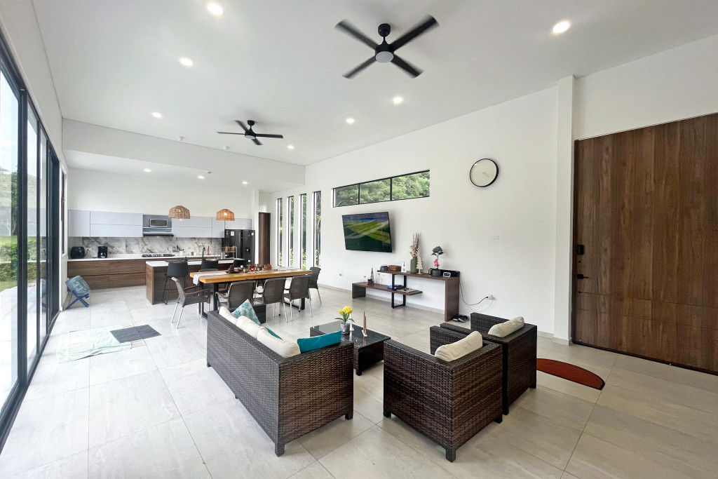 CASA CONDOMINIO en venta en Nilo, Condominio Pacoli, 325 m²