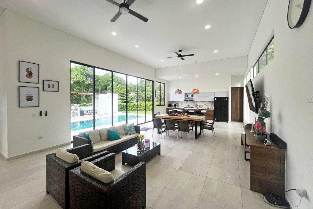 CASA CONDOMINIO en venta en Nilo, Condominio Pacoli, 325 m²