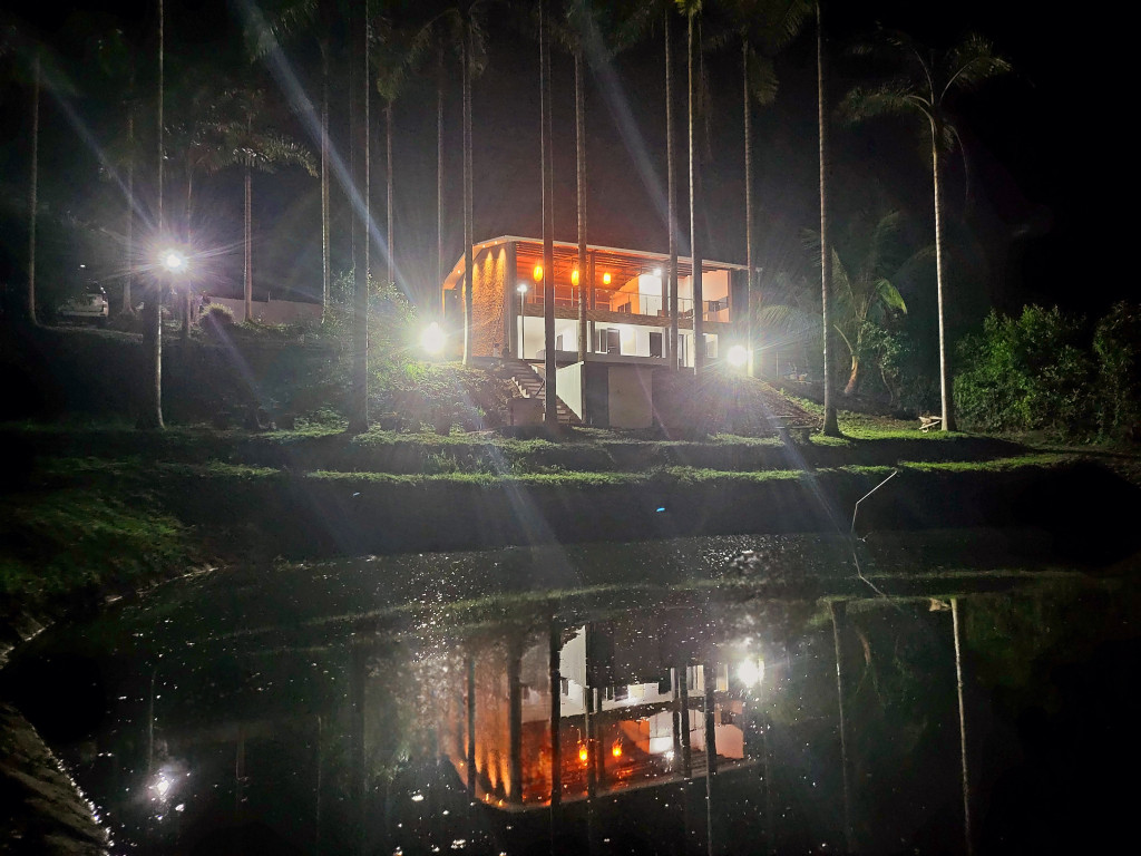 CASA CAMPESTRE en venta en Pereira, COMBIA VÍA MARSELLA, 300 m²