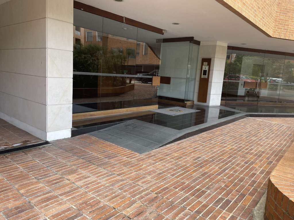 APARTAMENTO en venta en Bogotá, cra 79 # 129-20, 180 m²