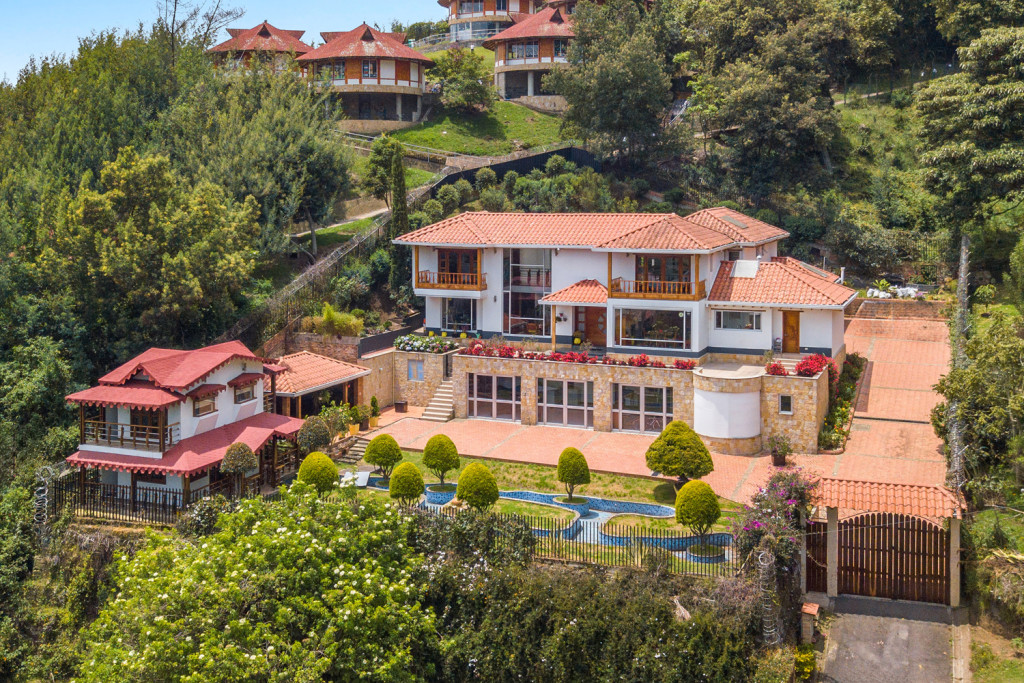CASA en venta en Cota, Monte Alto, Cota, 700 m²