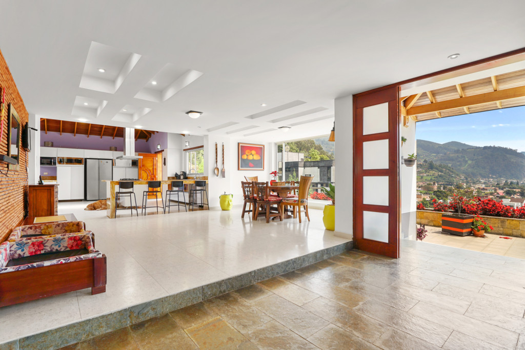 CASA en venta en Cota, Monte Alto, Cota, 700 m²