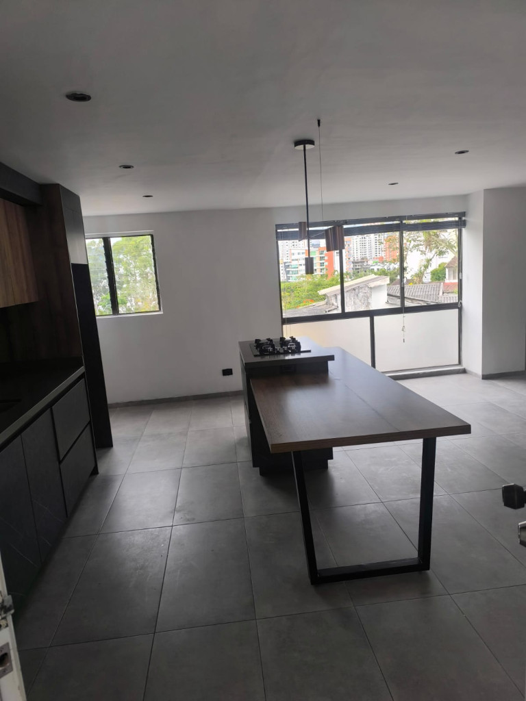 APARTAMENTO en venta en Pereira, Alamos, 100 m²