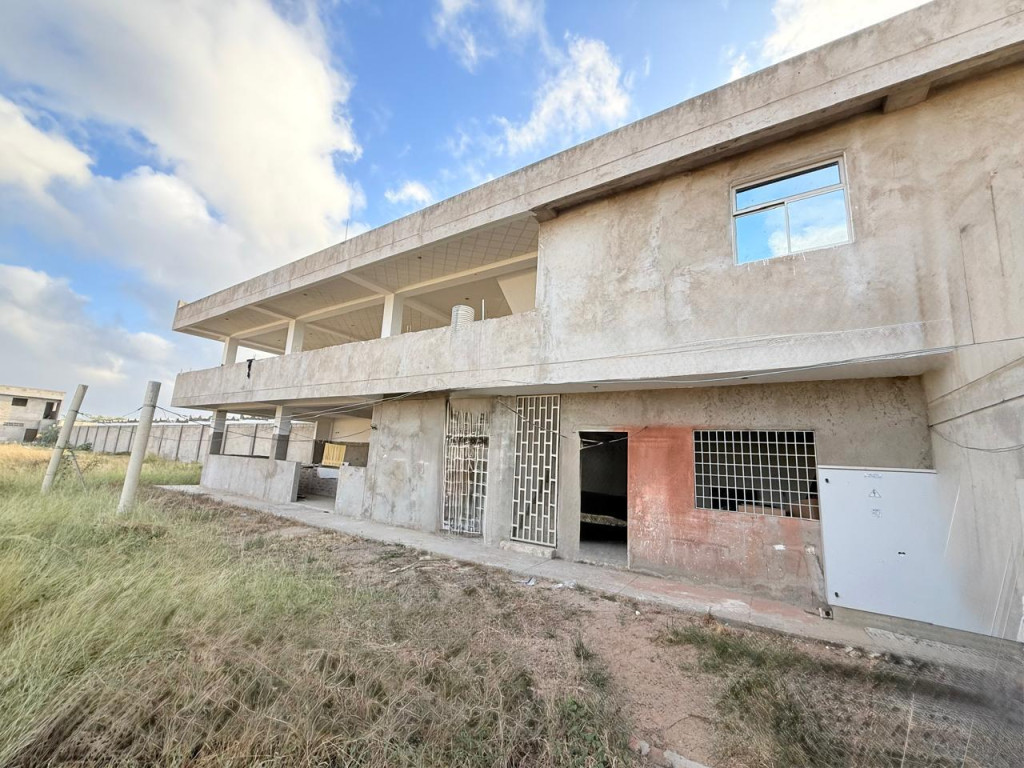 PARQUEADERO en venta en Maicao, DIAGONAL 16 #51-26 Maicao vía Rioacha, 2000 m²