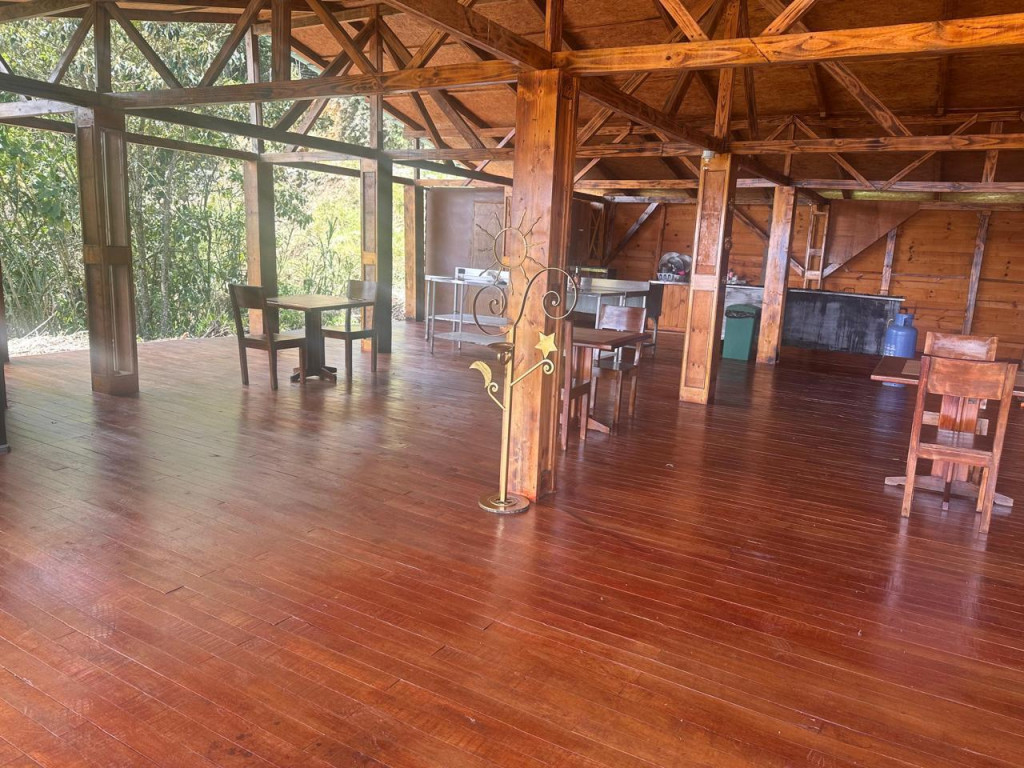 CABINAS (CASA RECREO) en venta en Copacabana, Vereda Alto De la Virgen Copacabana- Guarne, 565 m²