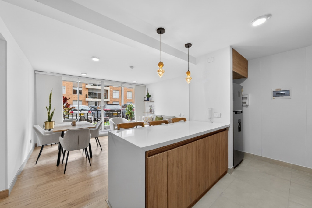 APARTAMENTO en venta en Cajicá, CARRERA 8 E #1A-72 APARTAMENTO 101 INTERIOR 4 CONJUNTO RESIDENCIAL HUERTAS ORIENTAL, 63 m²