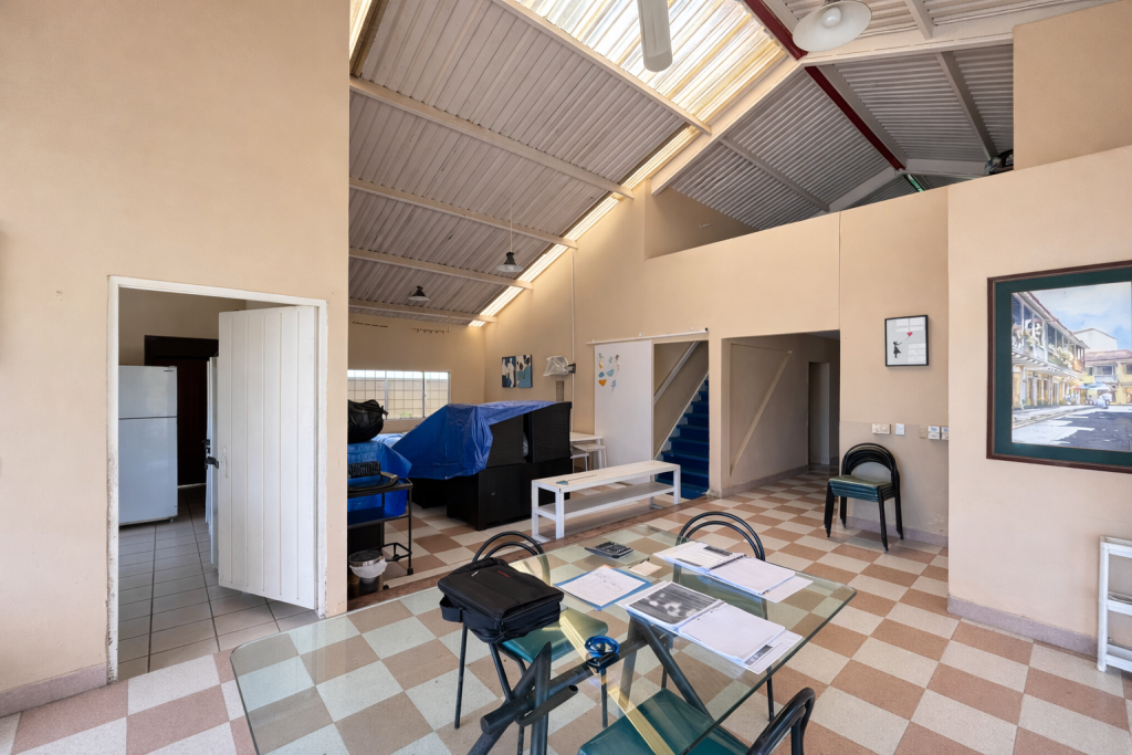 FINCA en venta en Restrepo, Km 3.5 vía vereda Brisas de Upin, 188300 m²