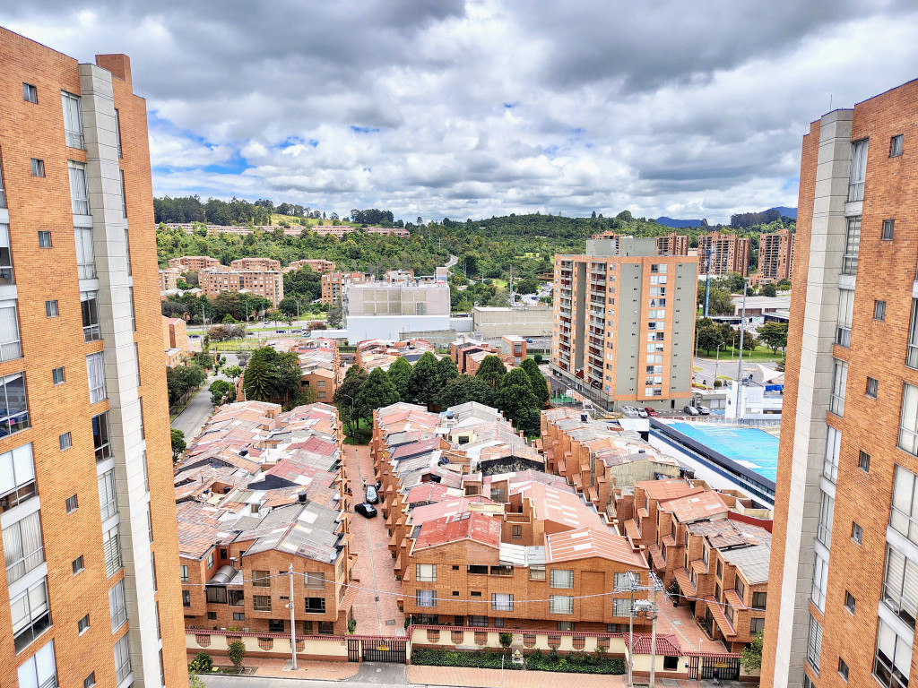APARTAMENTO en venta en Bogotá, Dirección no disponible, 77 m²