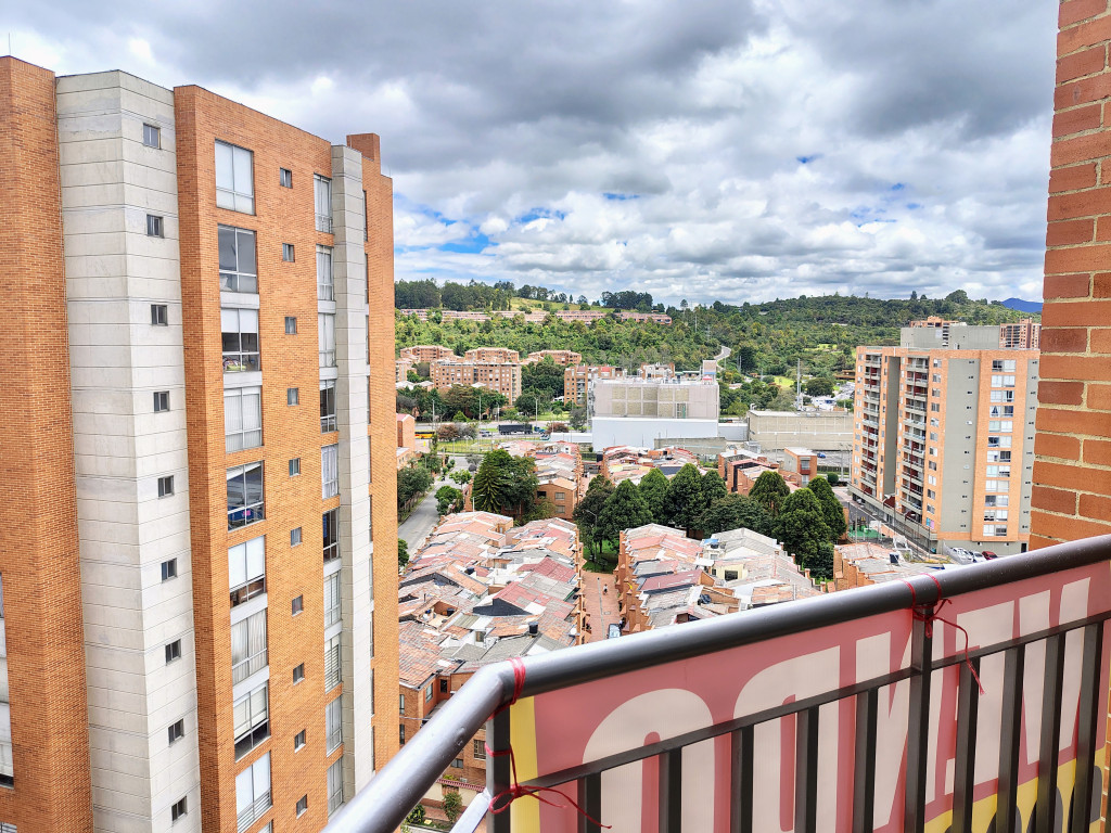 APARTAMENTO en venta en Bogotá, Dirección no disponible, 77 m²