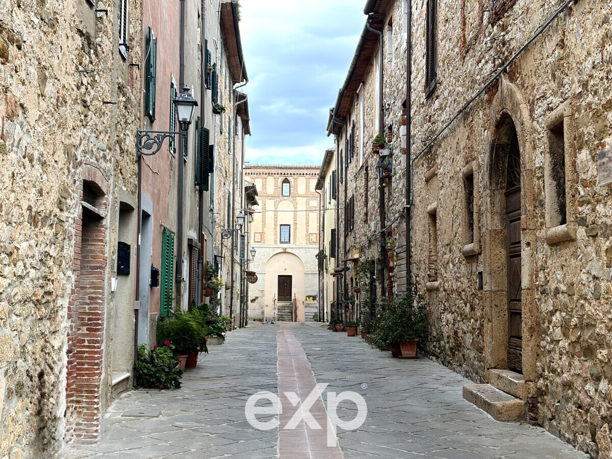 Rustic Meets Modern in Tuscany - Beautifully Renovated Village House with Stunning Panoramic Views