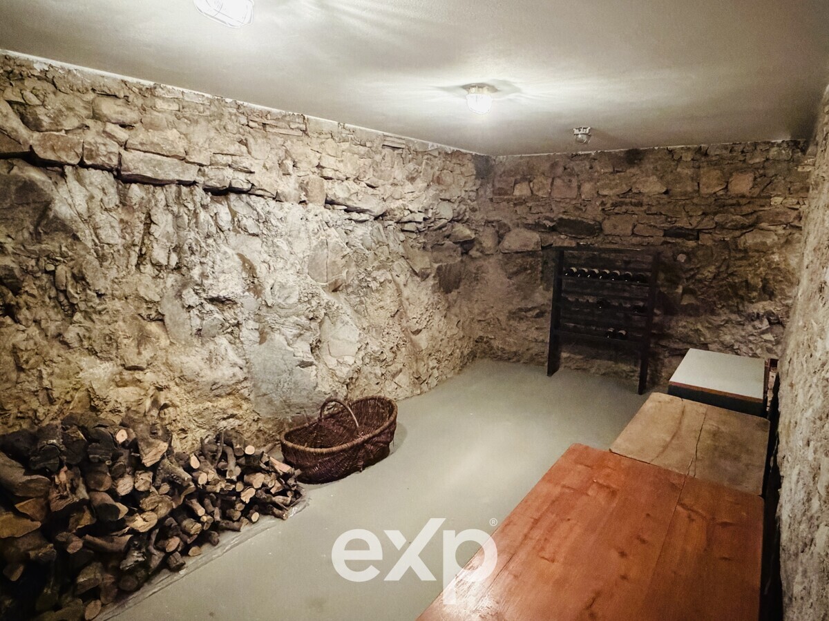 Rustic Meets Modern in Tuscany - Beautifully Renovated Village House with Stunning Panoramic Views 2