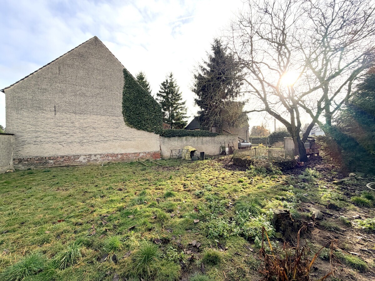 Historisches Wohnhaus mit großem Grundstück, Scheune, in idyllischer Lage von Oehna