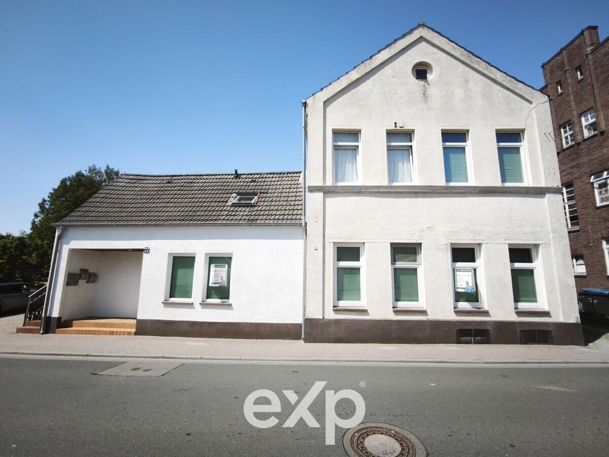 Kapitalanleger aufgepasst! Mehrfamilienhaus im Zentrum von Weener - 20 Zimmer