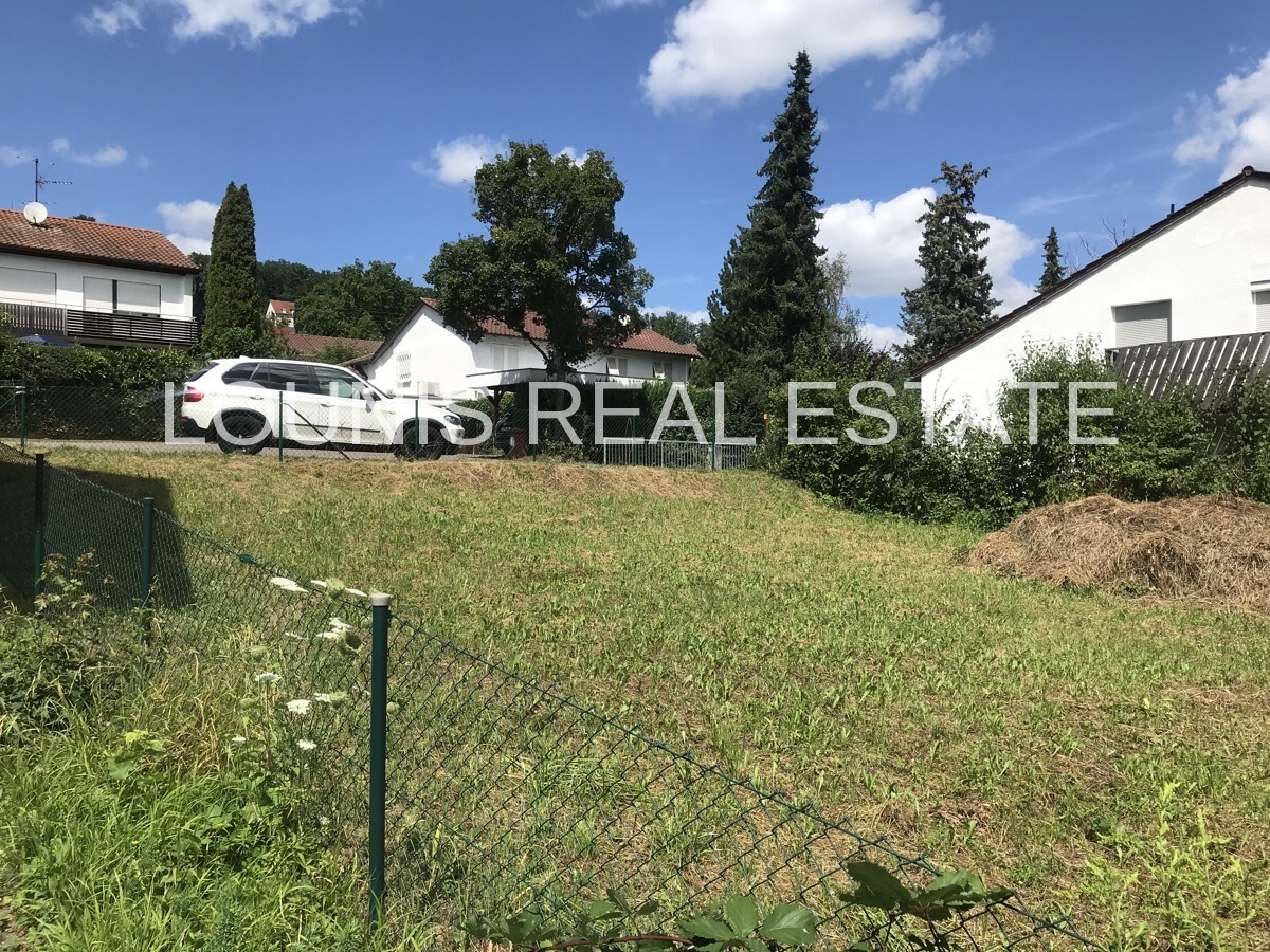 Large Property in Idyllic Quiet Location in Vaihingen with Existing Building (3-Family House) 5