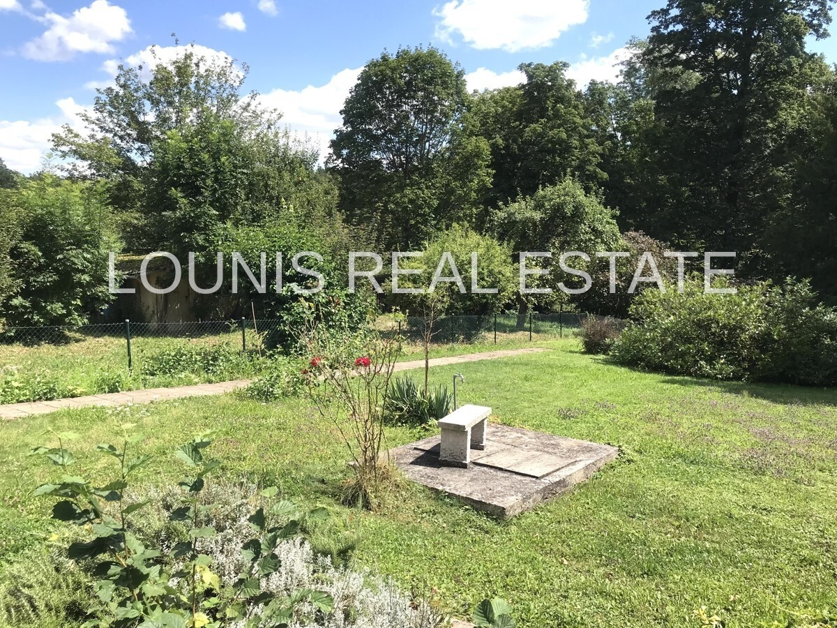 Large Property in Idyllic Quiet Location in Vaihingen with Existing Building (3-Family House) 3