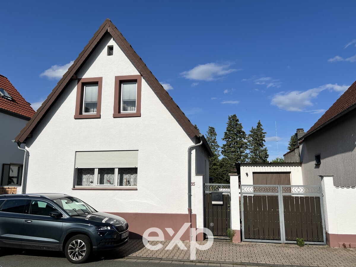 Freistehendes Einfamilienhaus mit großem Grundstück & Ausbaupotenzial in begehrter Lage v. Griesheim