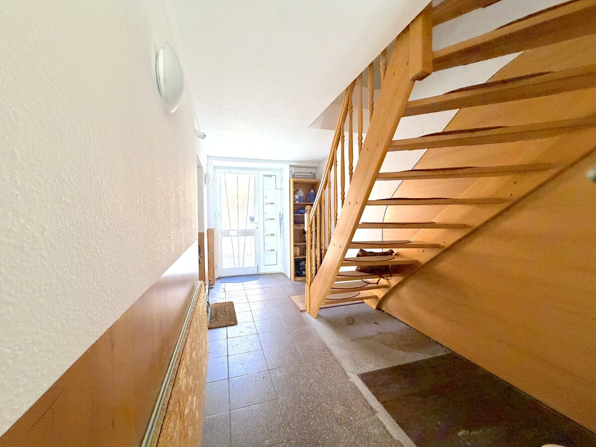 Geschäfts- und Wohnhaus in zentraler Lage