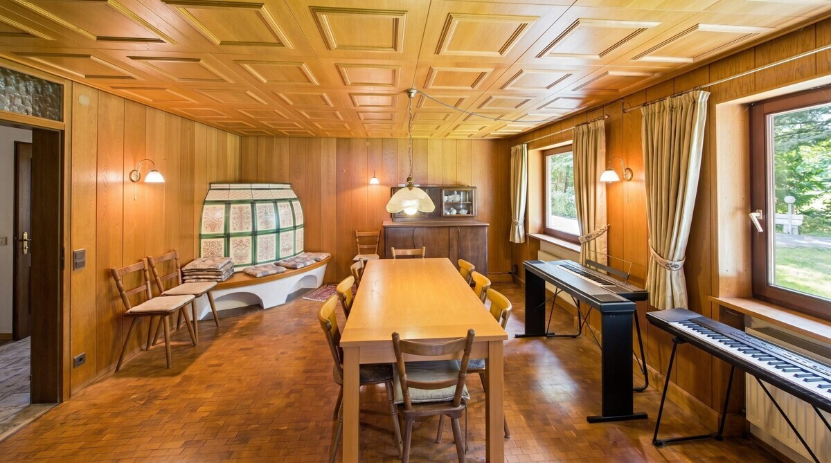 Einfamilienhaus zu verkaufen in Tettnang / Holzhäusern, Holzhäusern 34, 88069 Tettnang / Holzhäusern, 420 m²