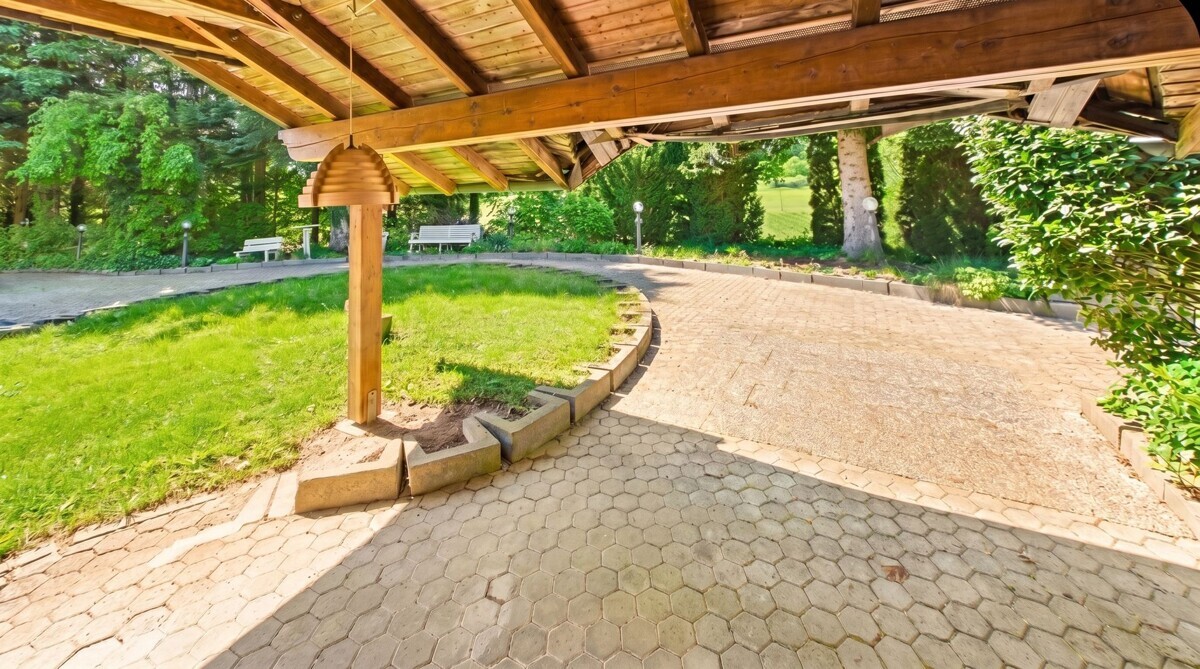 Einfamilienhaus zu verkaufen in Tettnang / Holzhäusern, Holzhäusern 34, 88069 Tettnang / Holzhäusern, 420 m²