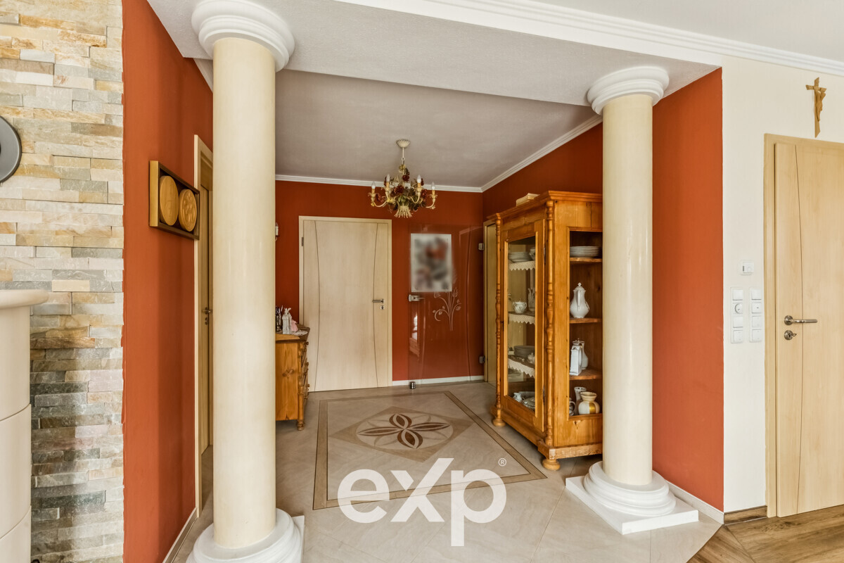 *** KAPITALANLAGE *** Charmantes Einfamilienhaus mit mediterranem Flair nahe Regensburg