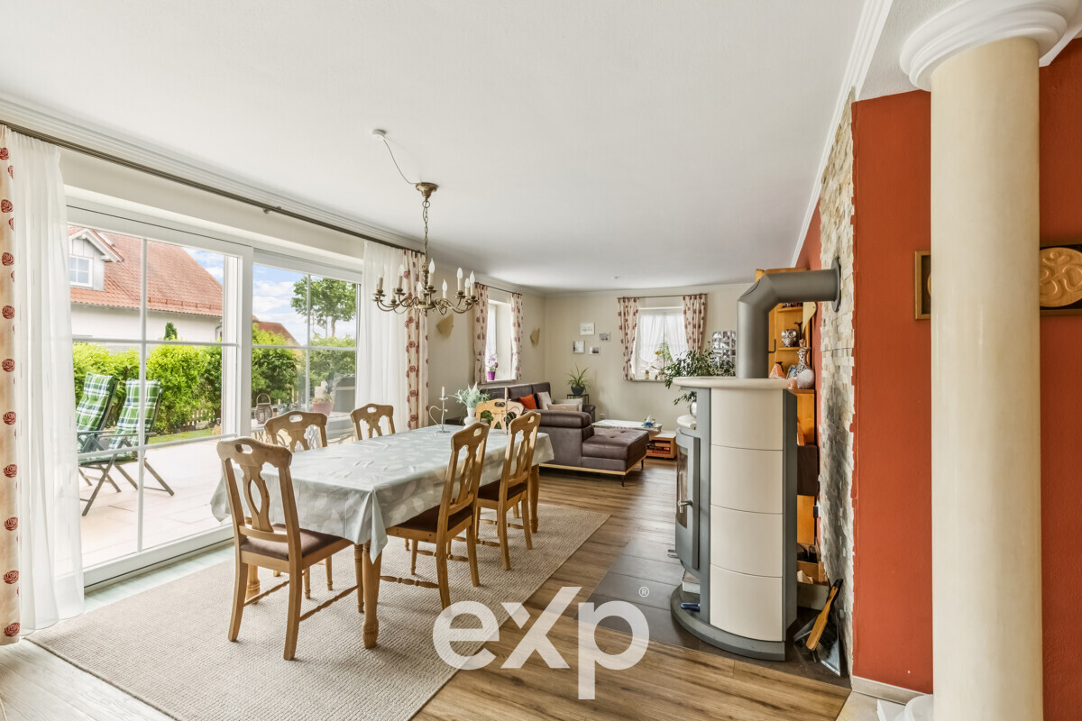 *** INVESTMENT PROPERTY *** Charming Single-Family House with Mediterranean Flair near Regensburg 5