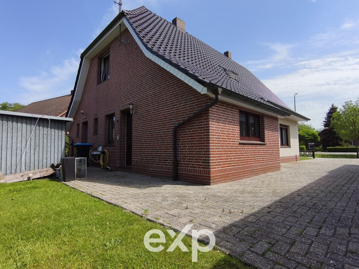 Charming single-family home in a good location in Rhauderfehn 3