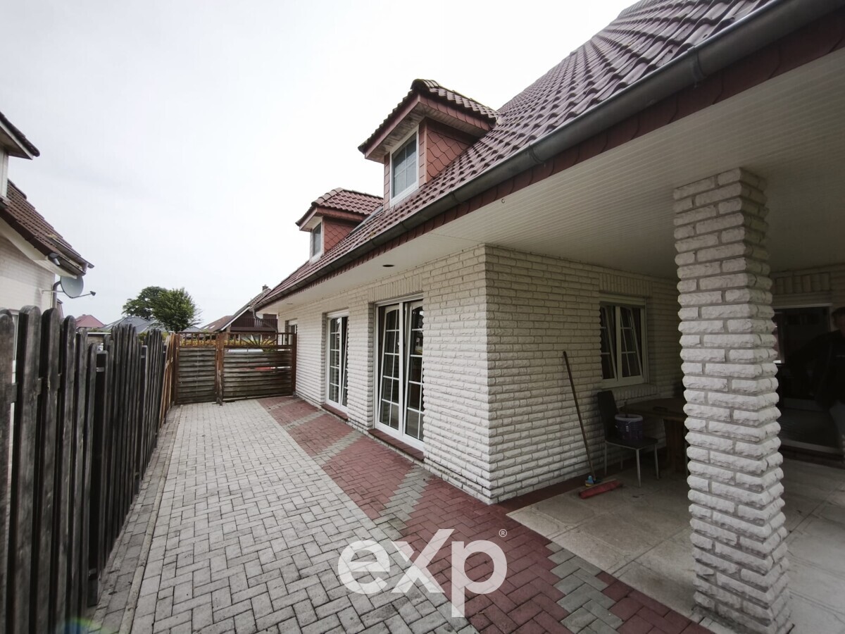 Family-friendly single-family house in quiet cul-de-sac location in Barßel 2