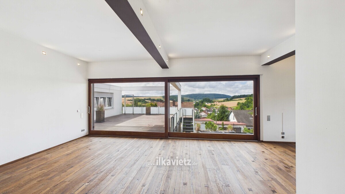 SELTENHEIT - exklusives Anwesen mit zweiseitigem Weitblick - provisionsfrei