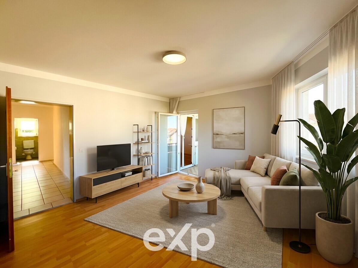 Bright 4-Room Apartment with Magnificent Views and Single Garage 4